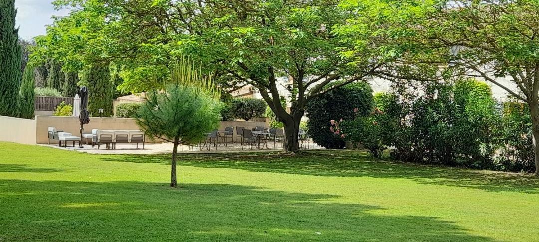 勒玛斯德维格酒店 普罗旺斯地区萨隆 外观 照片